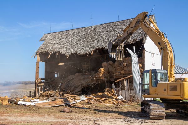 Barn Demolition in Ventura