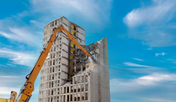 Commercial Building Removal in Ventura